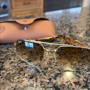 Ray-Ban Gold Aviator Sunglasses